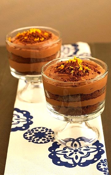 Vegan Chocolate-Orange Silk Mousse ( R E C I P E )